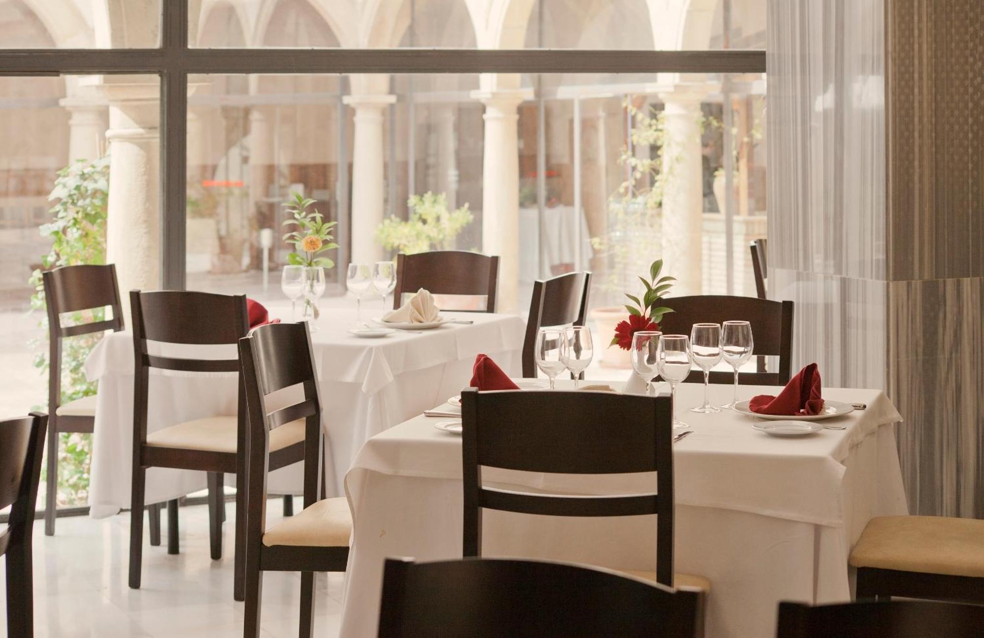 Hotel Trh Ciudad De Baeza Restaurace fotografie